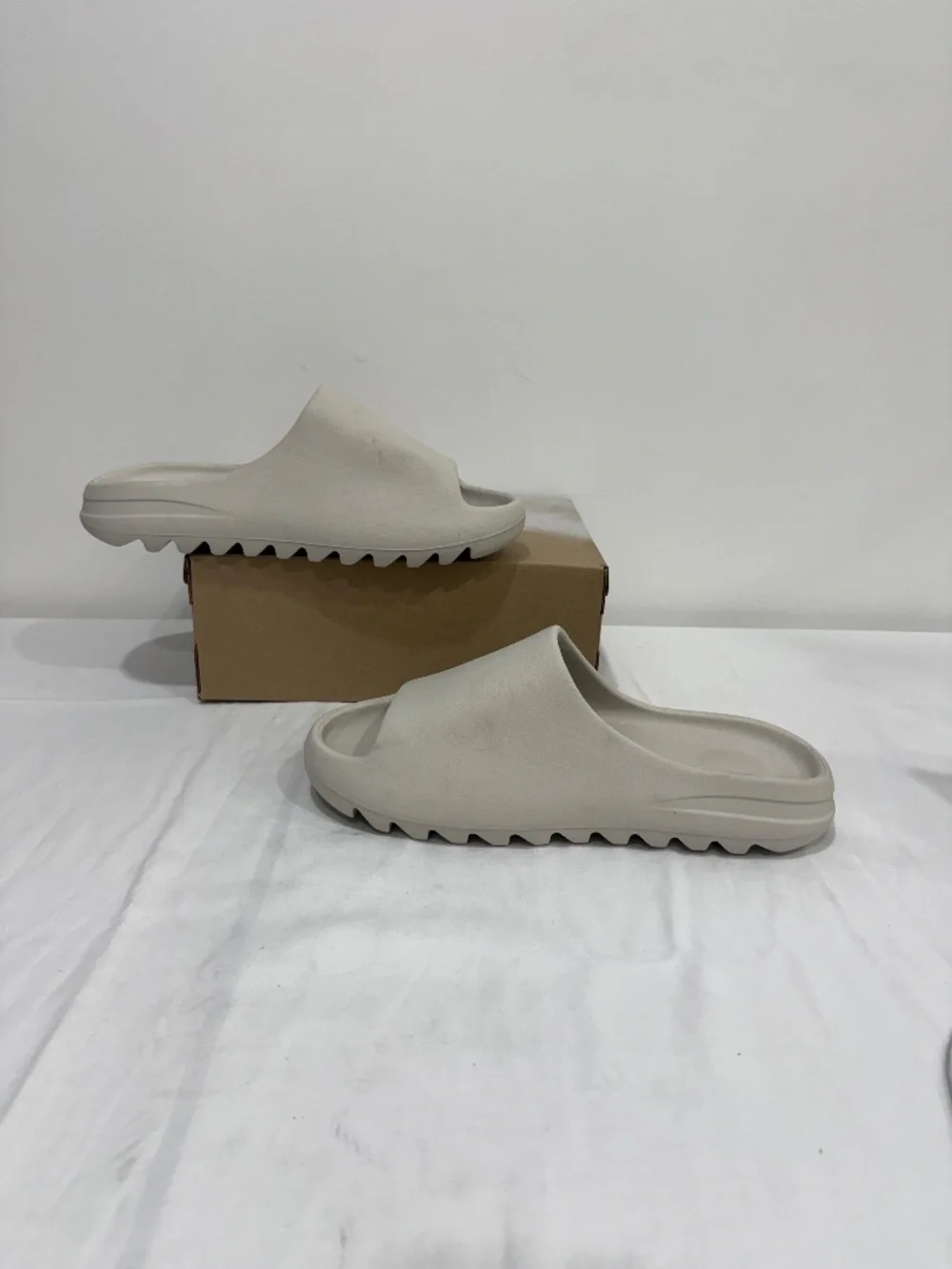 Yeezy used box
